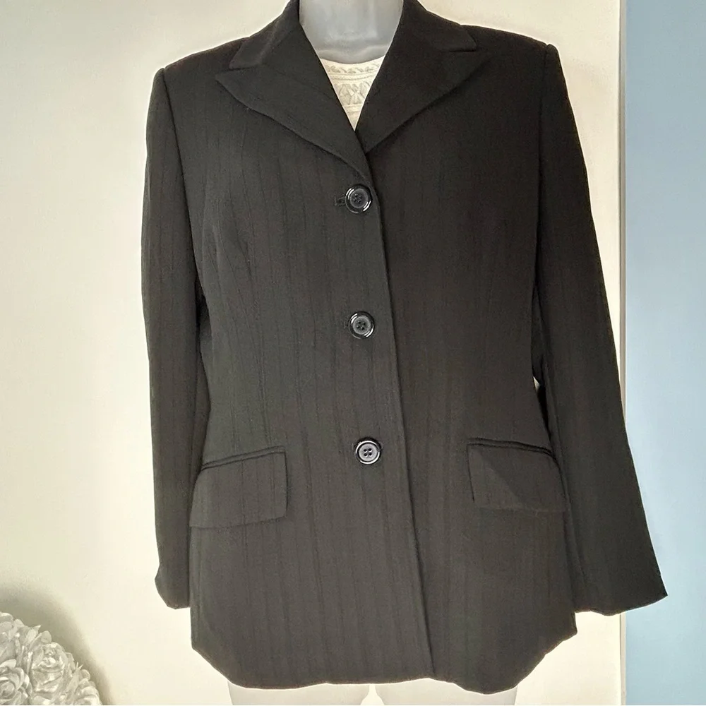 Le Suite 3-Button Black Blazer Suit‎ Jacket 10 Petite Business Casual Preppy